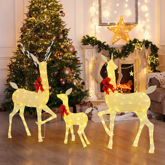 3 Pieces Family Deer Set with LED Lights with Flashing Lights