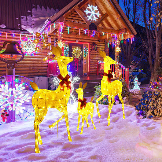 3 Pieces Family Deer Set with LED Lights with Flashing Lights