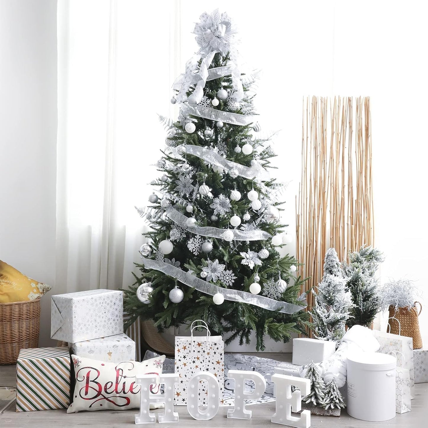 30PCS Christmas Glitter Snowflake Ornaments Plastic Snowflakes Ornaments-Xmas Tree Decorations,4.7-Inch(Silver)